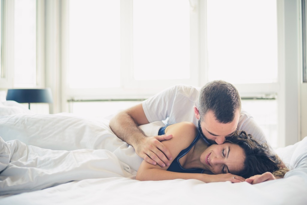 couple in bed, 20 phrases to say