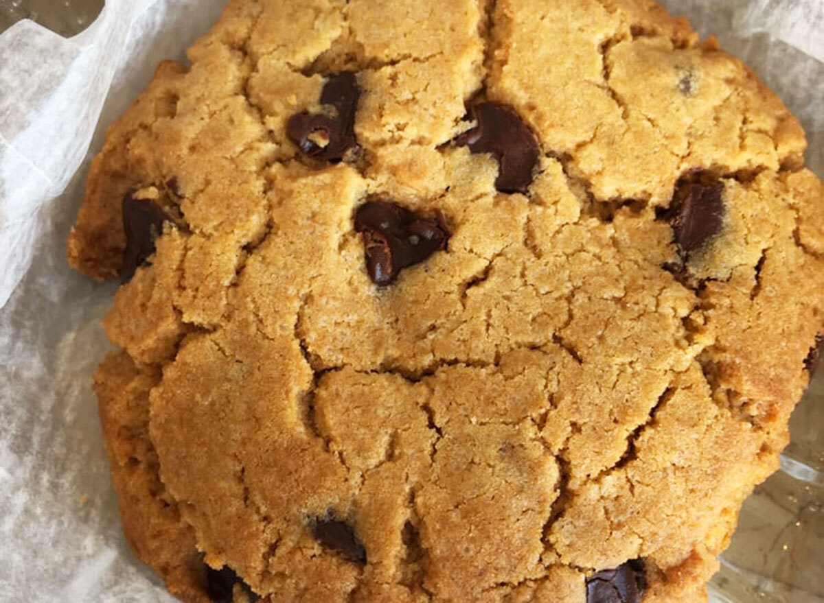 Chocolate chip cookie