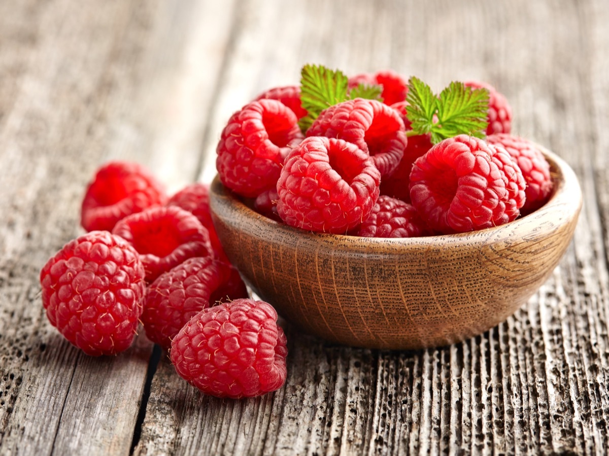 red raspberries in bowl