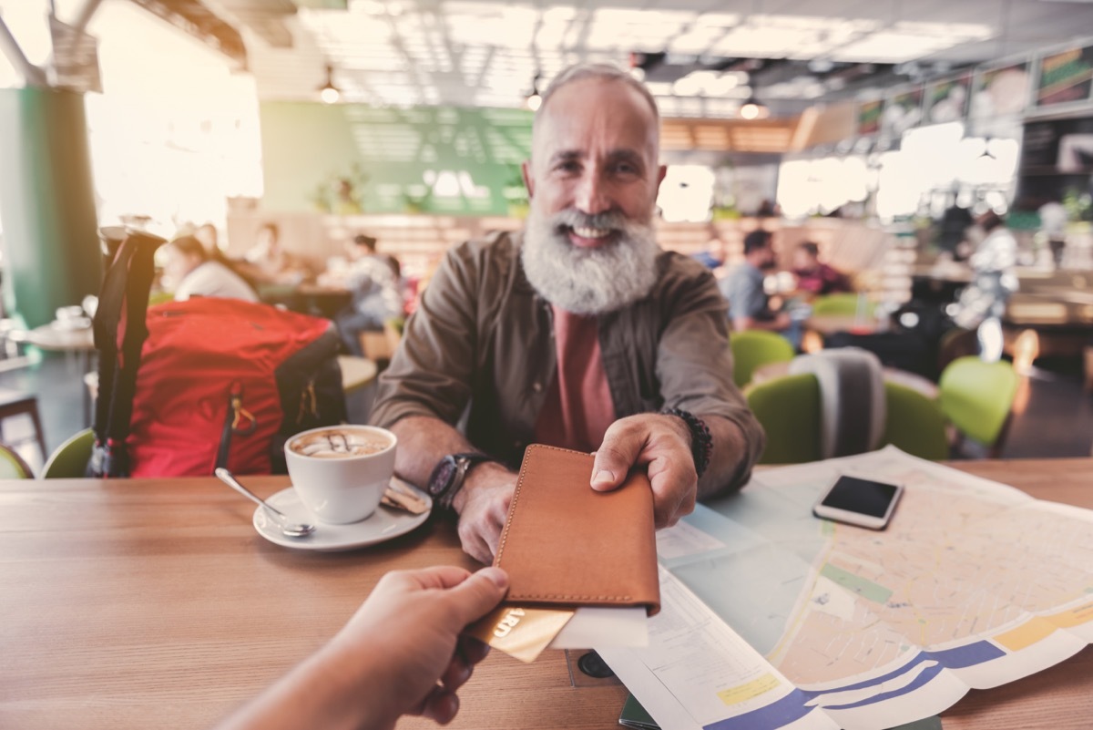 handing out credit card in restaurant, weird americans things