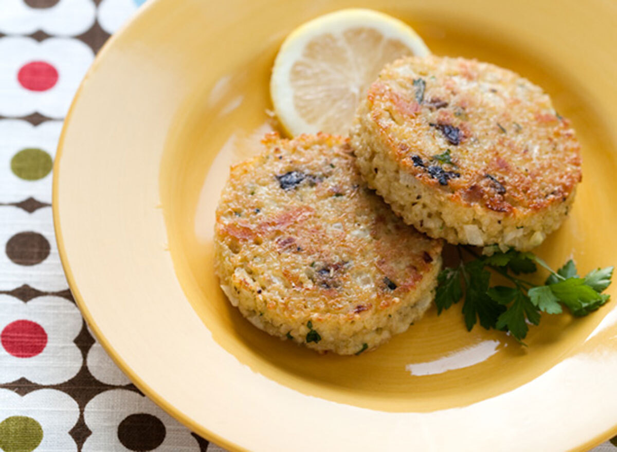 quinoa cakes lemon