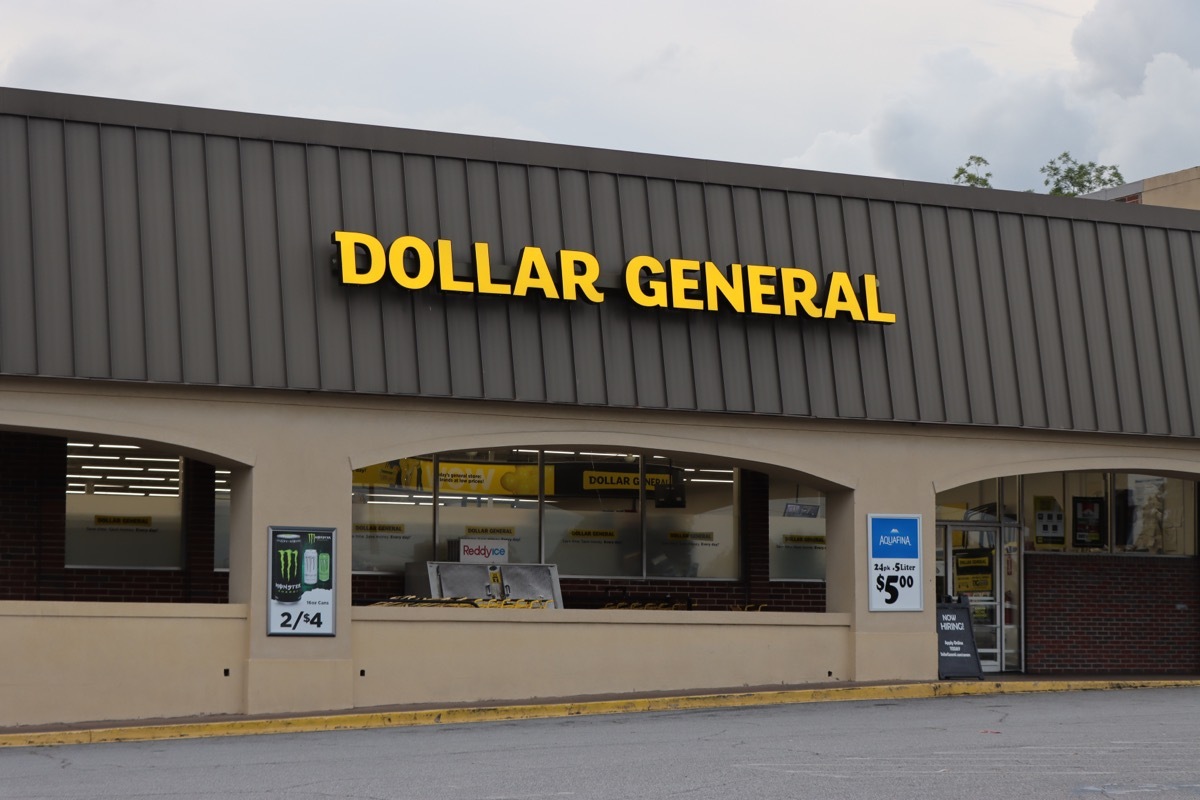 dollar general store