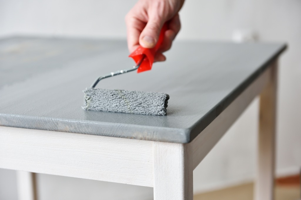 Painting a Table DIY {Ikea Shopping Tips}