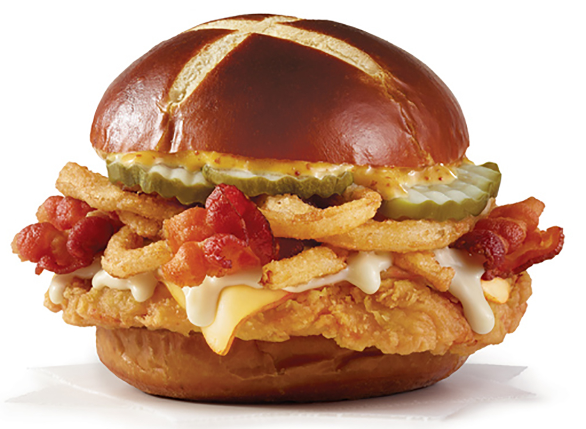 wendys spicy pretzel bacon pub chicken sandwich