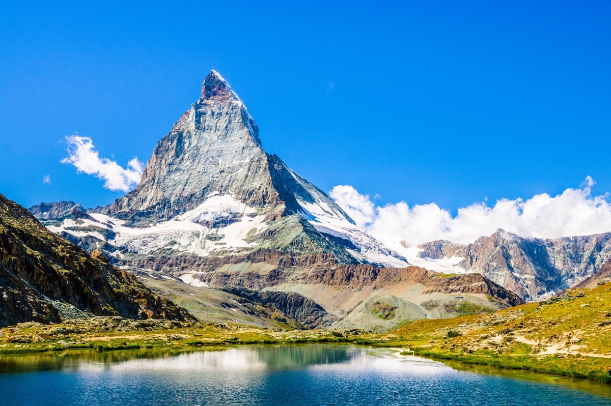 the matterhorn in switzerland