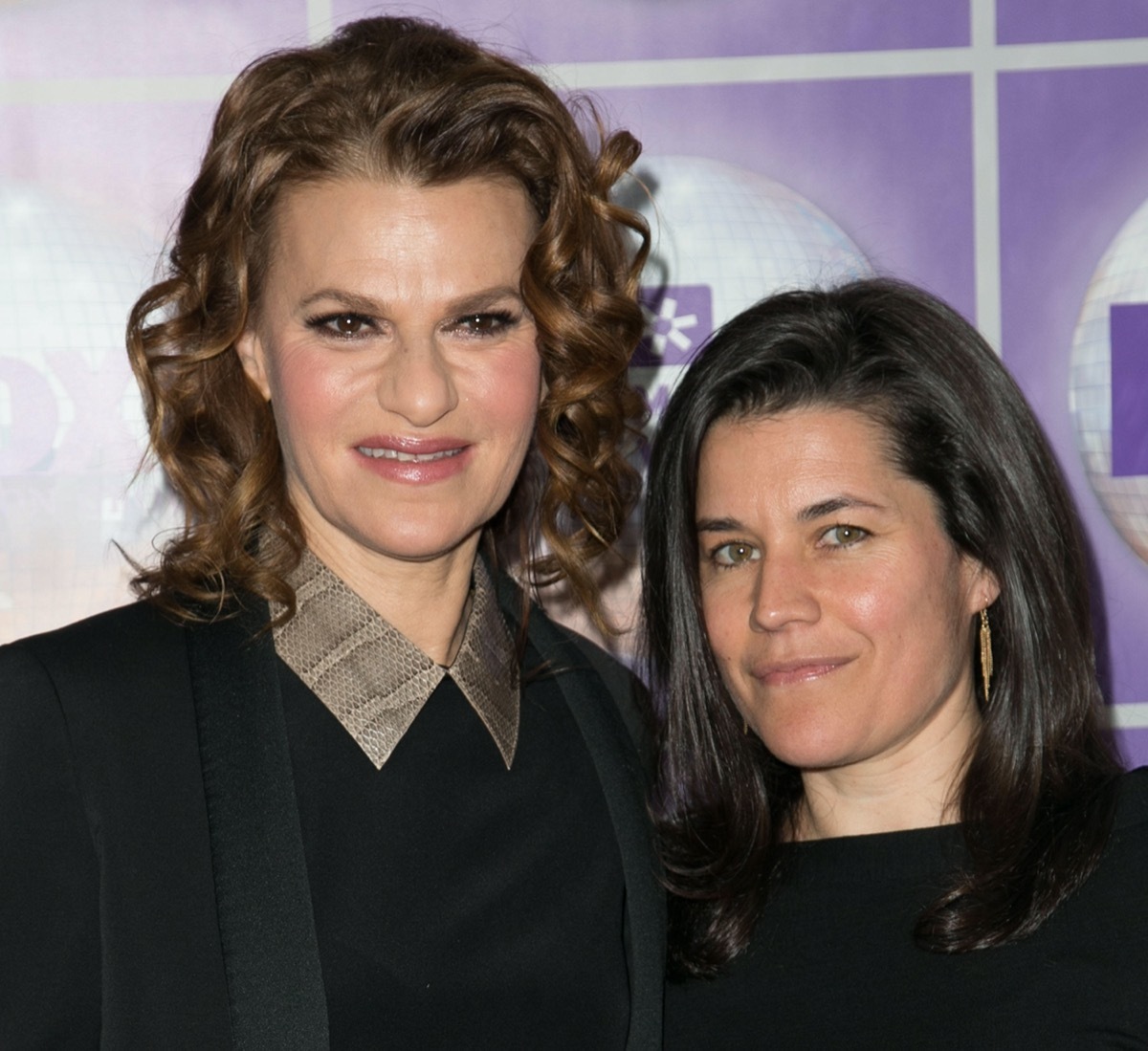 Sandra Bernhard and Sara Switzer in 2015