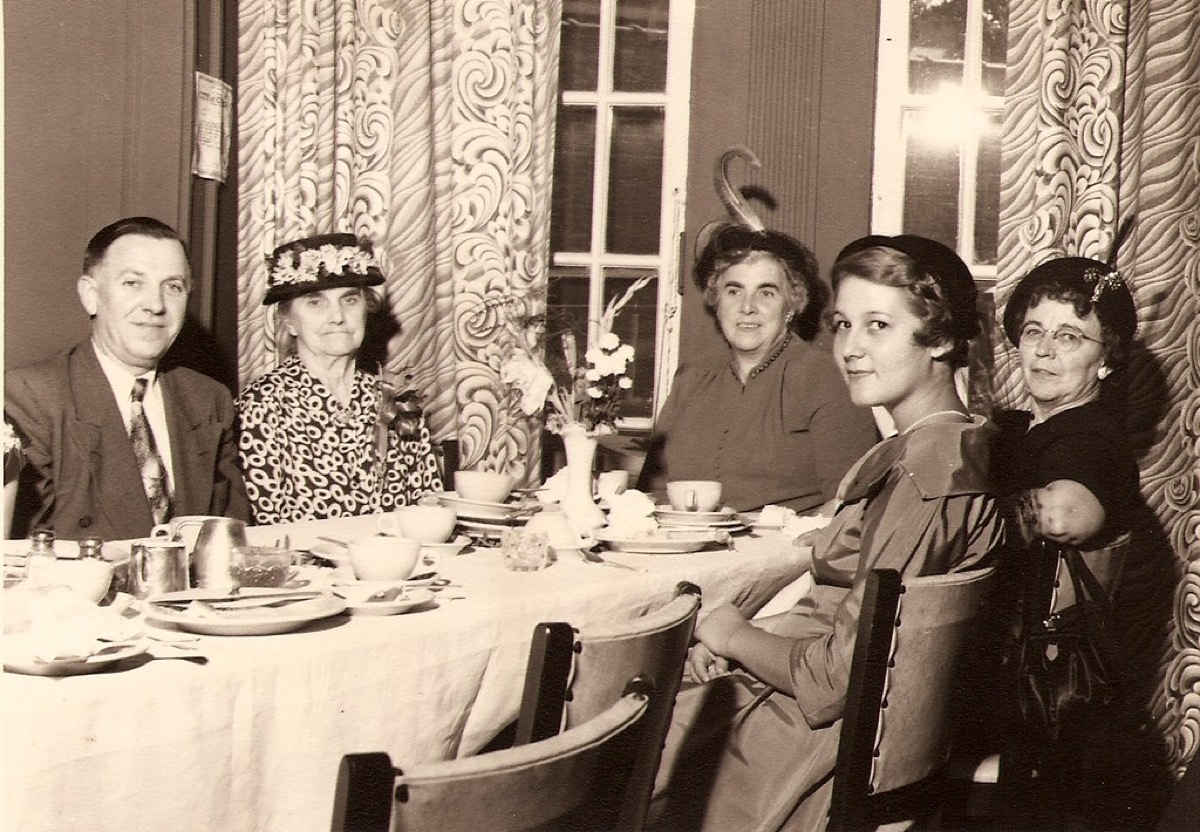 Wedding Reception in the 1950s Held at Home Weddings 50 Years Ago