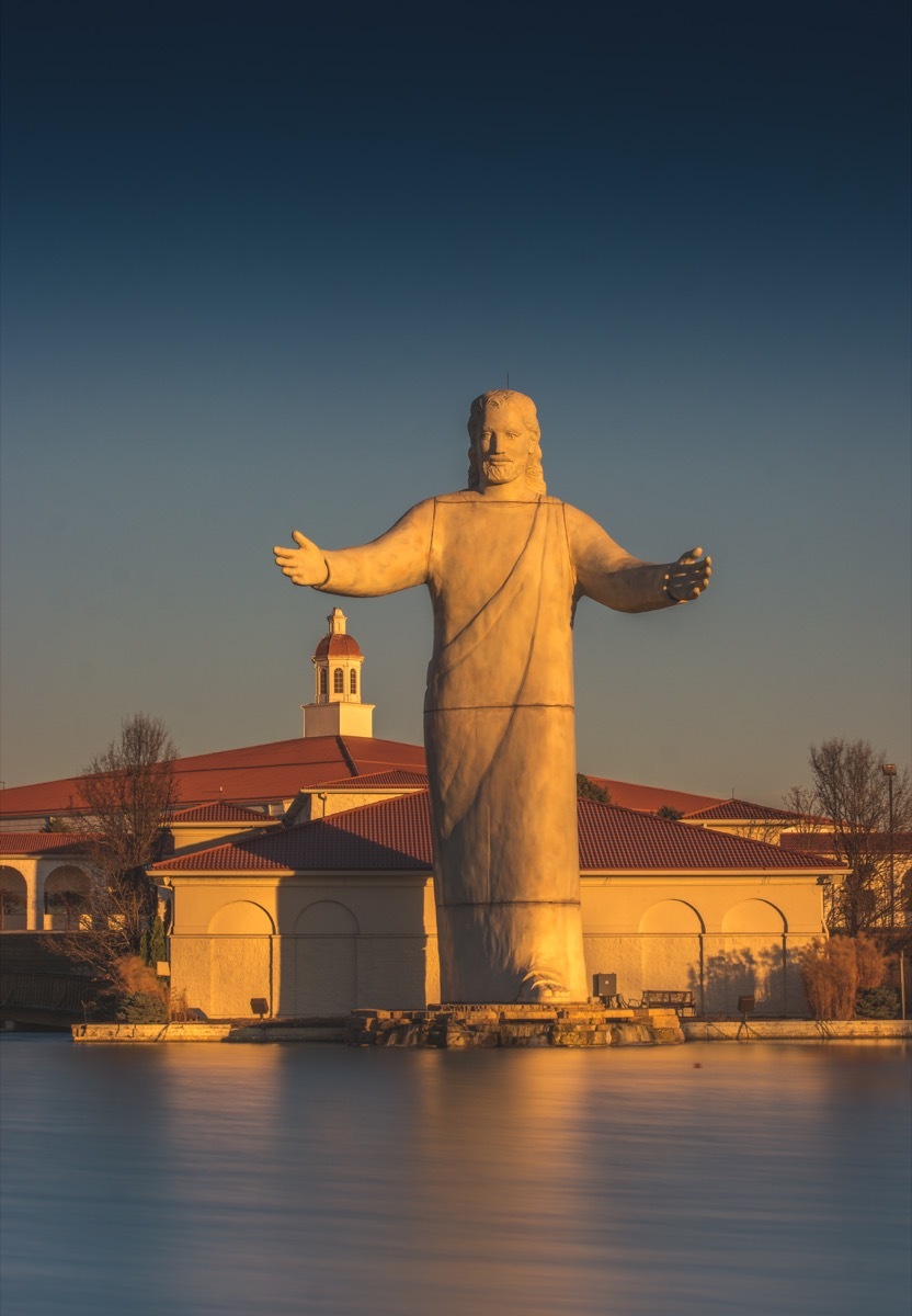 touchdown jesus ohio statue famous state statues