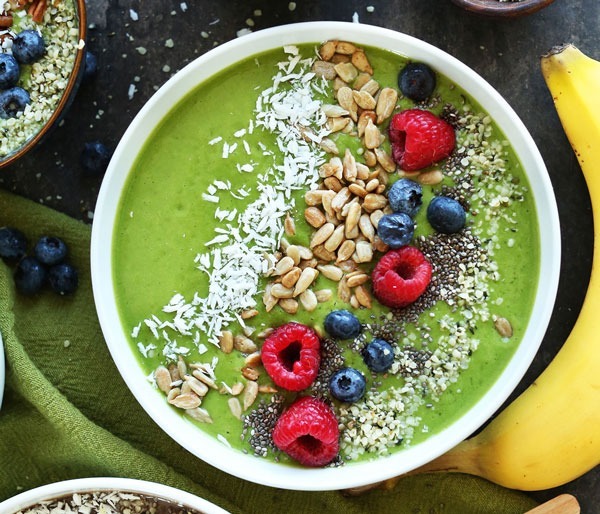 Bowl roundup green smoothie bowl