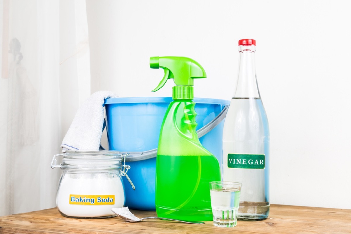 homemade cleaning supplies, how often you should replace your cleaning supplies