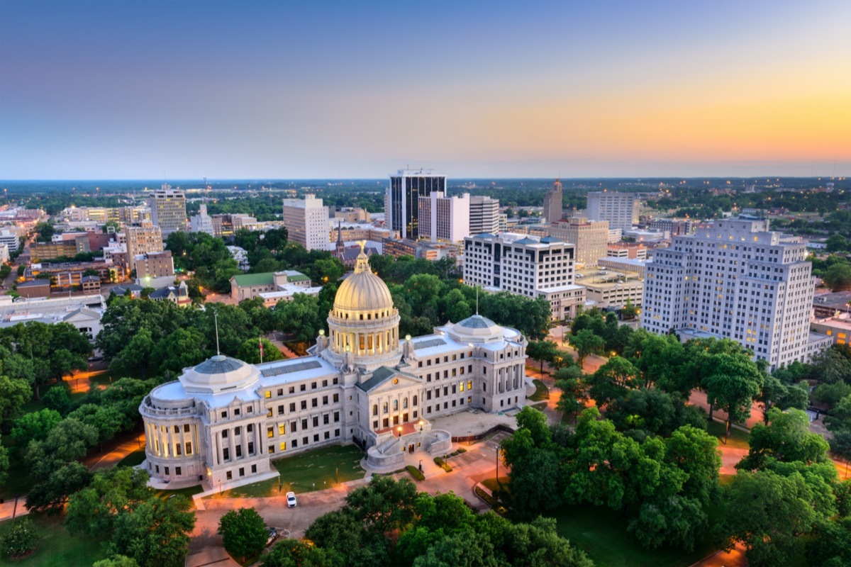 city skyline and Mississippi Stat Capitol Building in Jackson, Mississippi