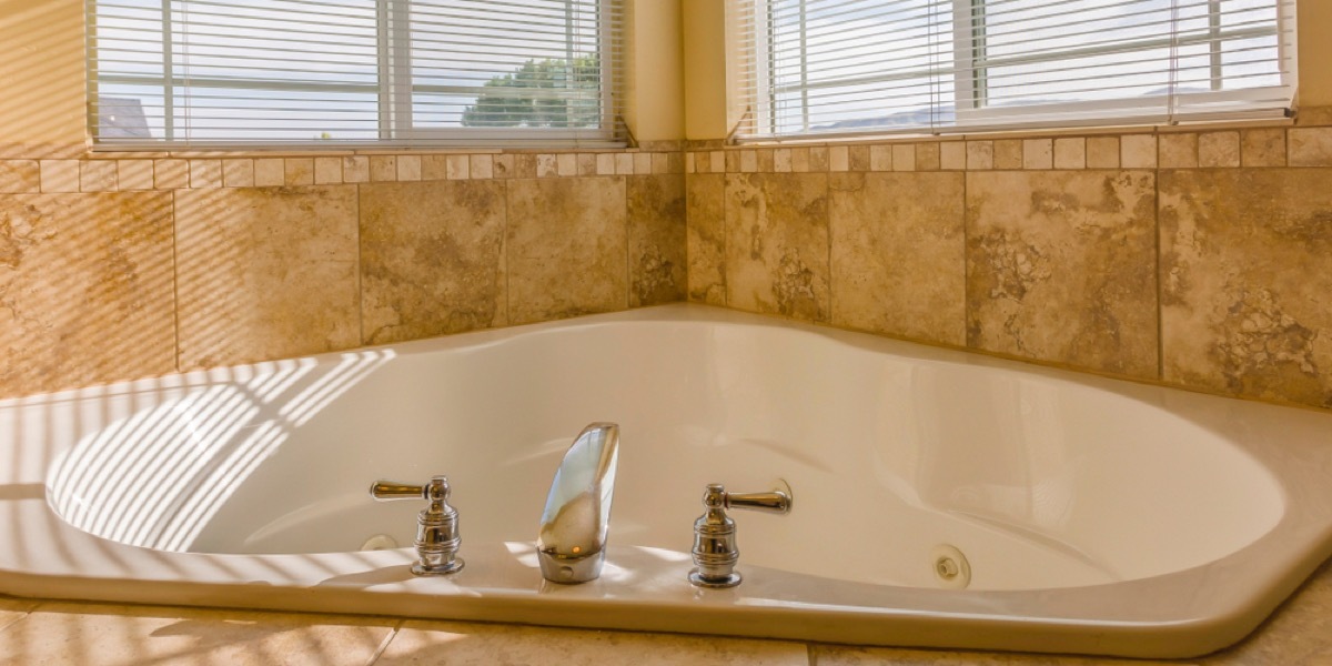 heart shaped hot tub, 80s interior design