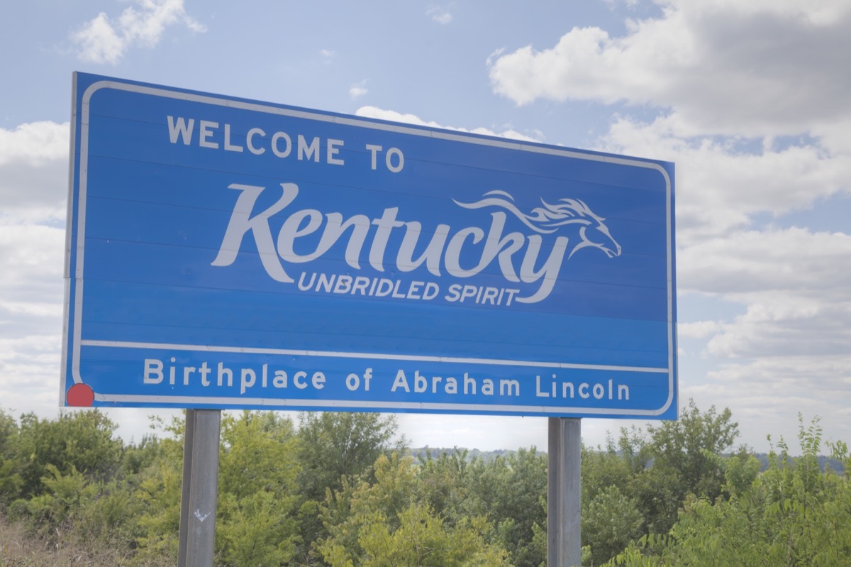 kentucky state welcome sign, iconic state photos