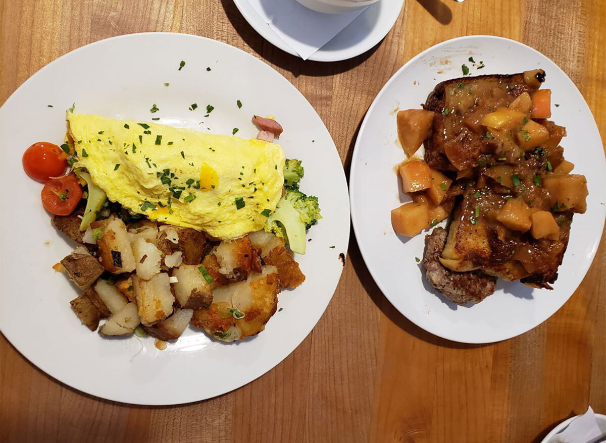 eggs and hash from the dizzy hen oregon