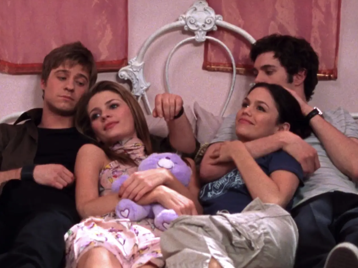 A scene in the OC season one in bed.