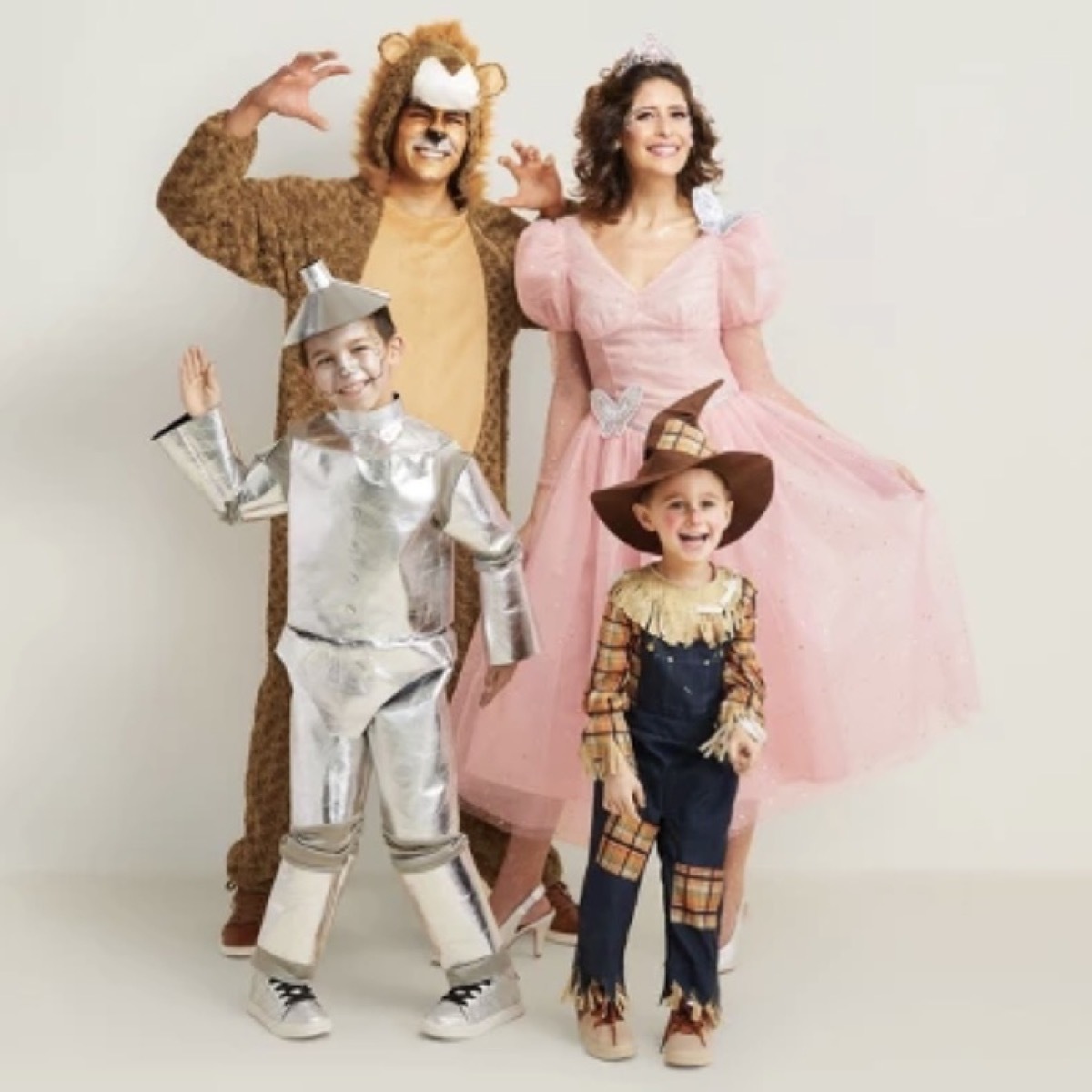 family dressed up as wizard of oz characters, family halloween costumes