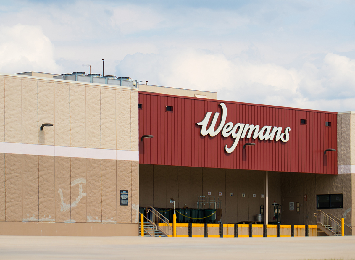 wegmans store front sign