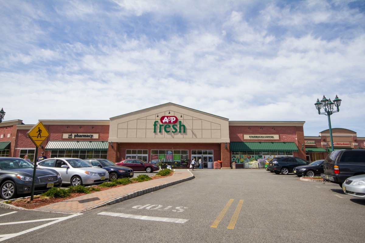 A&P store front and parking lot, Allendale, New Jersey