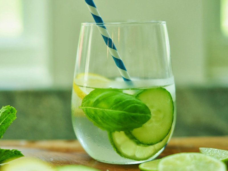 2. lemon-cucumber vitamin water