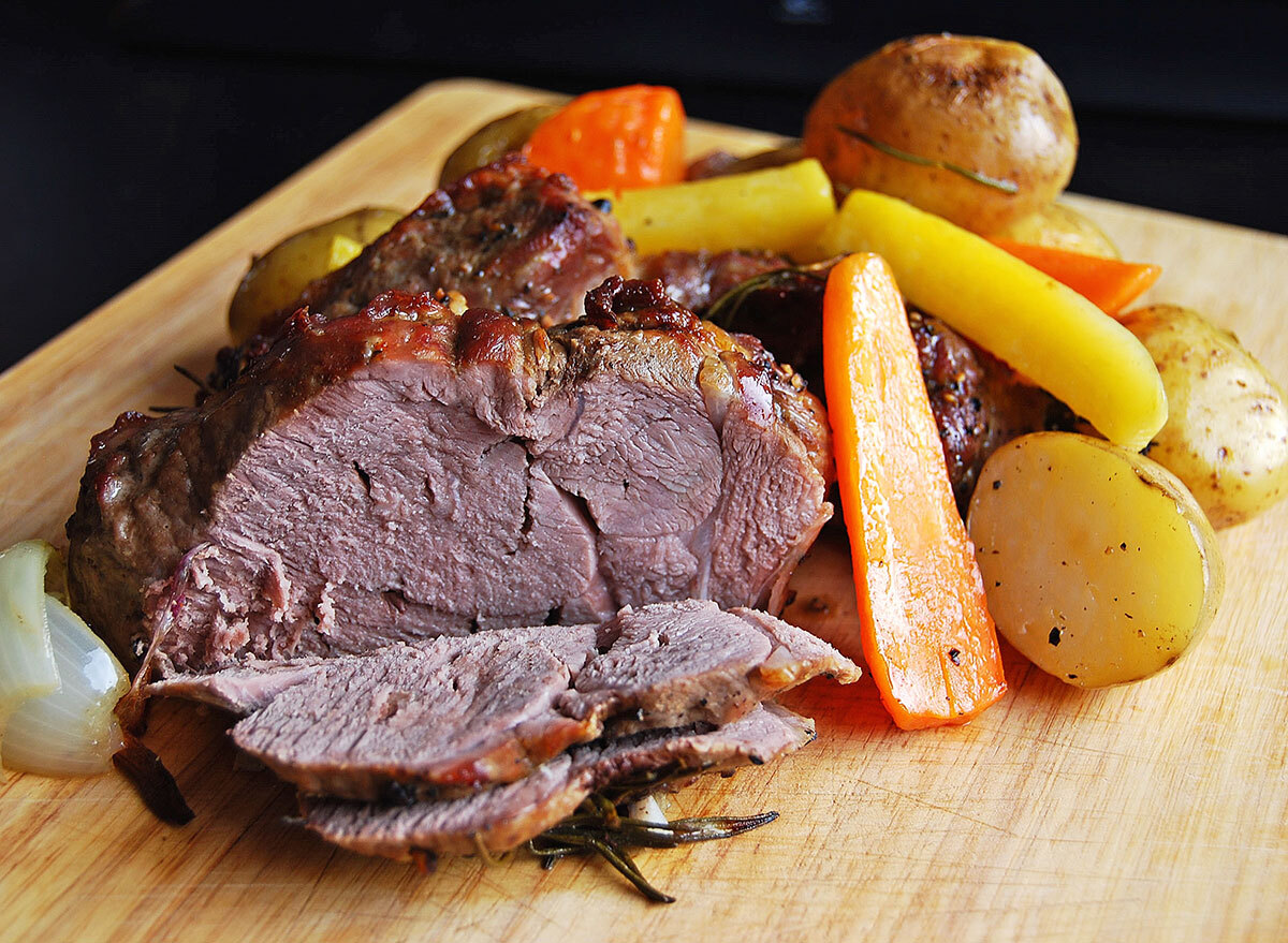 beef roast with carrots and potatoes