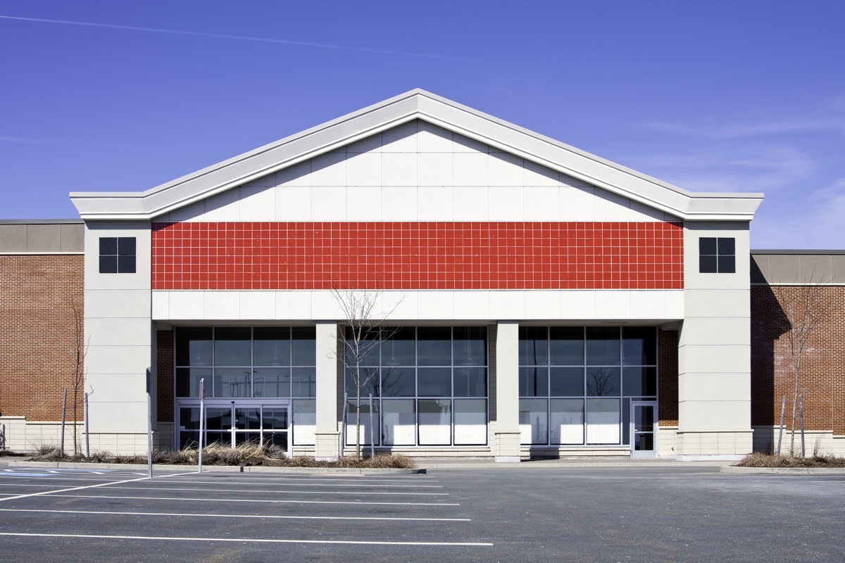 A retail building recently abandoned due to the economic recession.