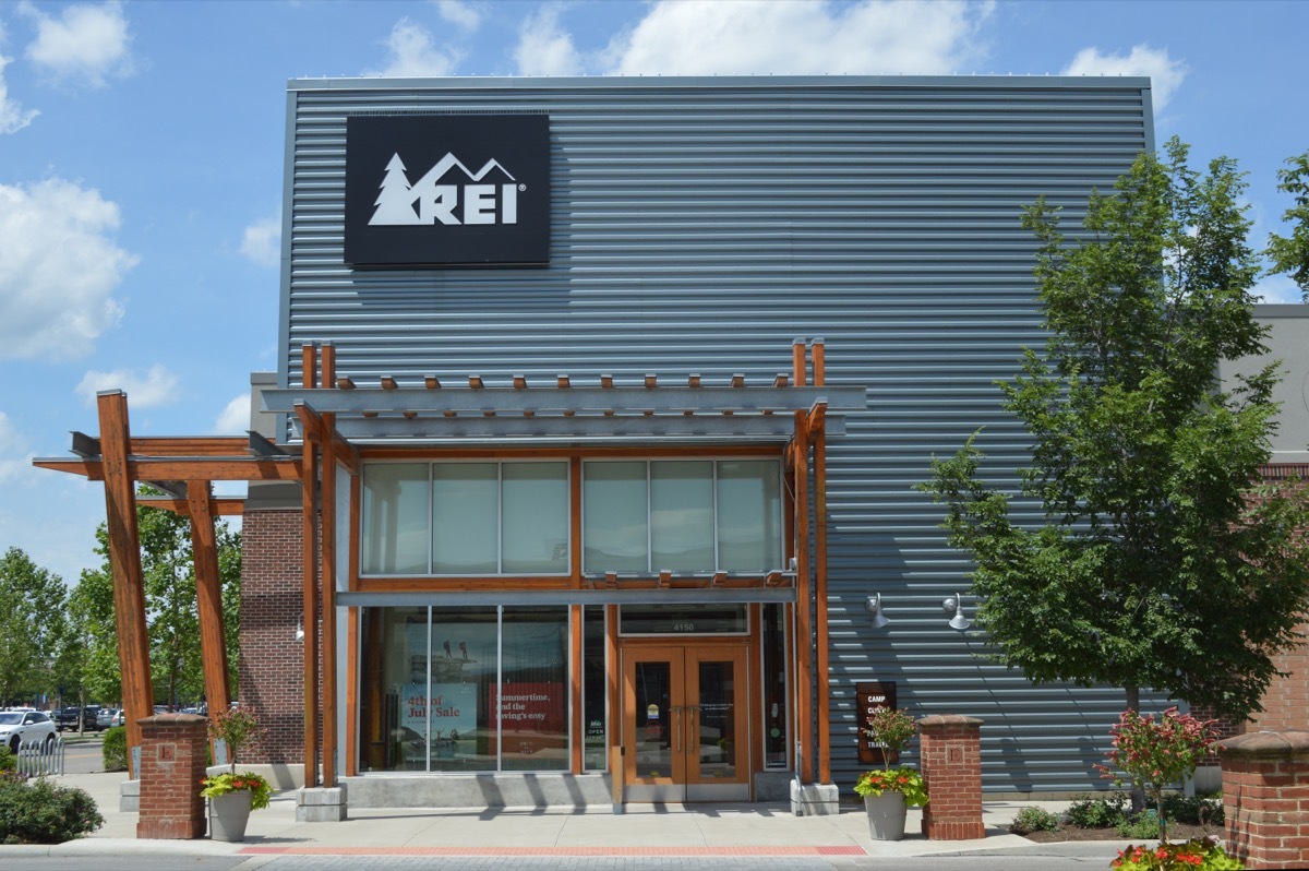 rei store