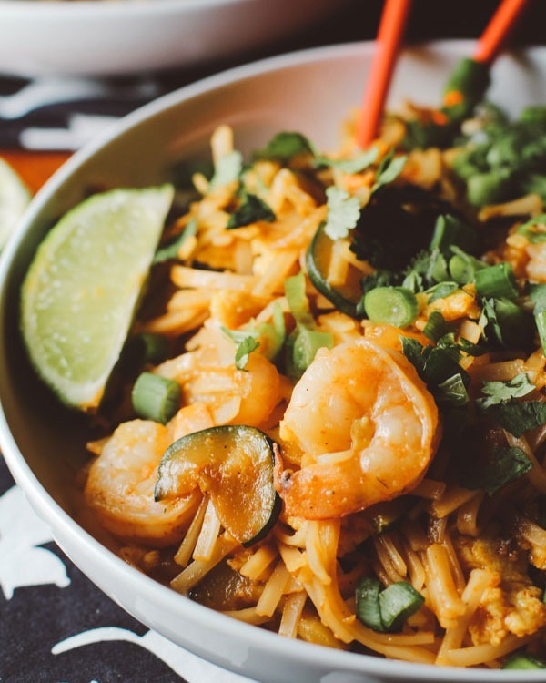 Shrimp recipes Spicy Sriracha Shrimp Noodles