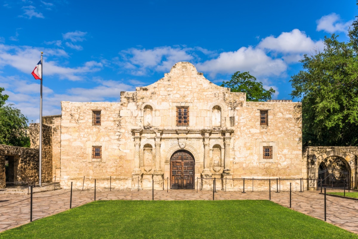 the alamo, a historic fort in san antonio