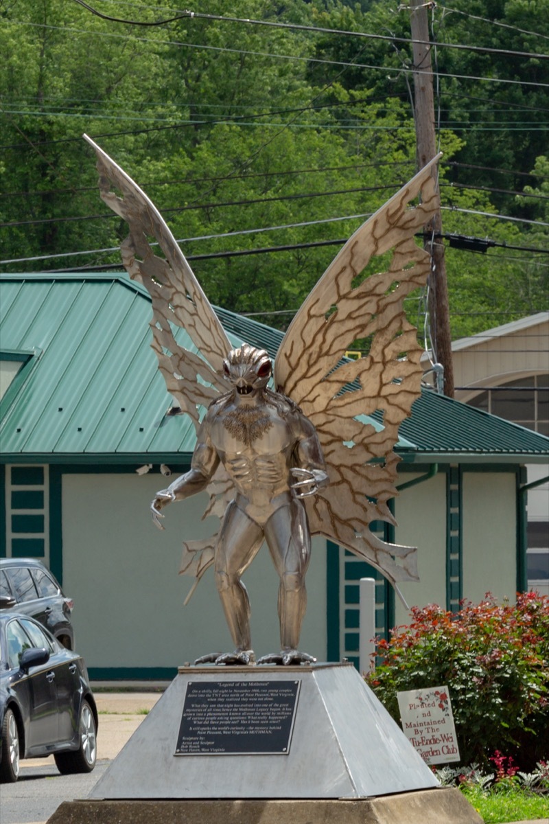 legend of mothman statue