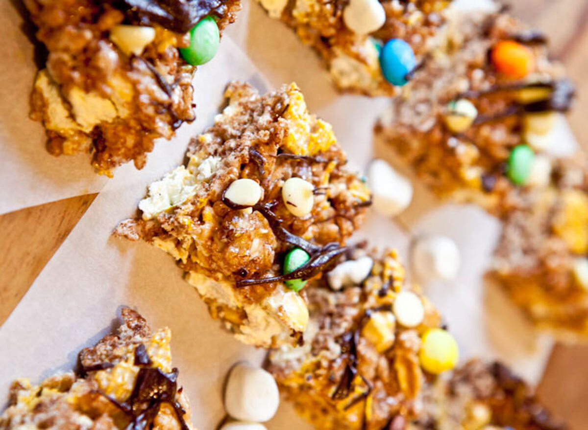 halloween candy rice krispy treats